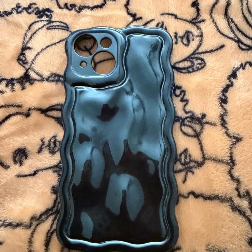 Liquid-Effect Black Phone Case with Wavy Raised Edges